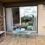 Chez Isa, Espace Prive,1 Chambre, Salle De Bain, Coin Cuisine, Terrasse, Jardin, Entree Autonome, Parking Ceyrat