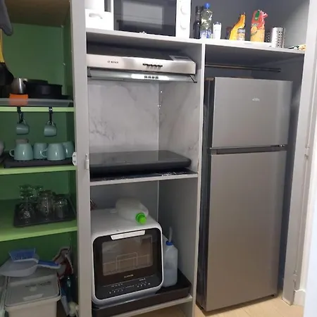 Chez Isa, Espace Prive, 1ou 2 Chambres, Terrasse Et Jardin, Entrée Autonome, Sdb Et Mini Cuisine Partagées Entre Les 2 * Ceyrat