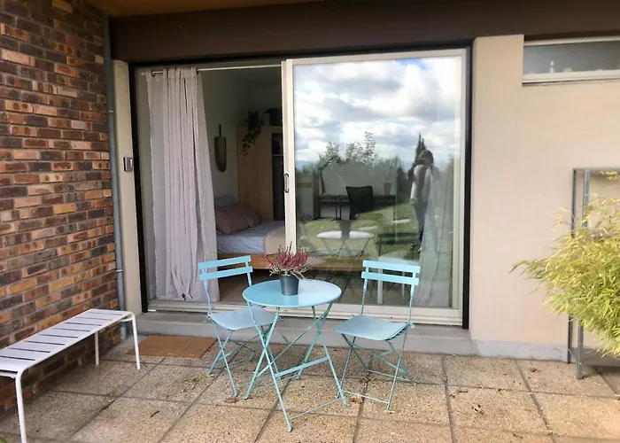 Chez Isa, Espace Prive,1 Chambre, Salle De Bain, Coin Cuisine, Terrasse, Jardin, Entree Autonome, Parking Ceyrat