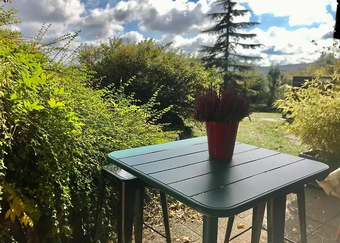 Chez Isa, Espace Prive,1 Chambre, Salle De Bain, Coin Cuisine, Terrasse, Jardin, Entree Autonome, Parking * Ceyrat