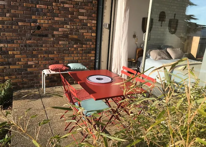 Chez Isa, Espace Prive,1 Chambre, Salle De Bain, Coin Cuisine, Terrasse, Jardin, Entree Autonome, Parking Ceyrat