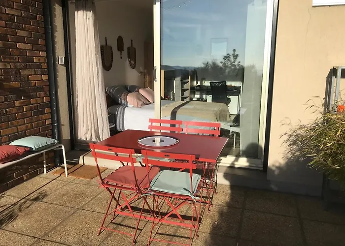 Chez Isa, Espace Prive,1 Chambre, Salle De Bain, Coin Cuisine, Terrasse, Jardin, Entree Autonome, Parking Accommodatie bij particulieren